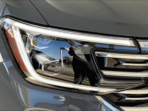 New 2025 Volkswagen Atlas SEL image 29