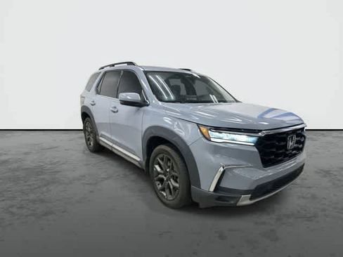 Certified 2023 Honda Pilot Touring image 6
