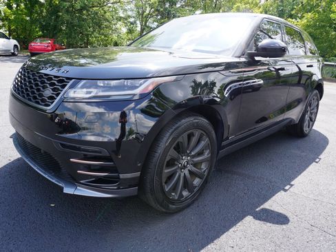 Used 2018 Land Rover Range Rover Velar R-Dynamic SE AWD/4WD image 4