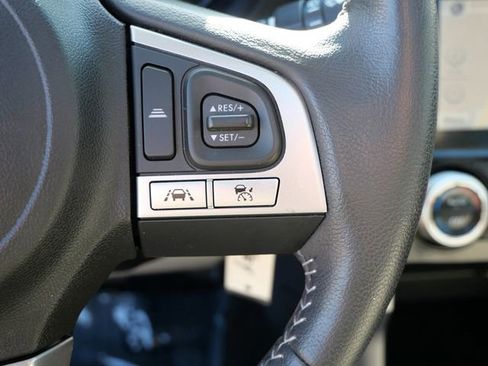 Used 2017 Subaru Forester 2.5i Limited AWD/4WD image 21
