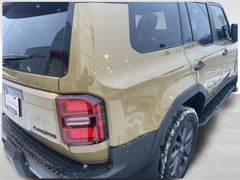 New 2026 Toyota Land Cruiser Base image 14