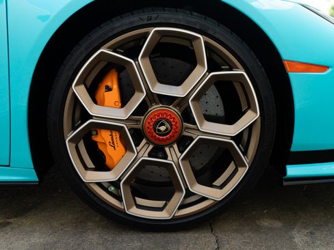 Used 2023 Lamborghini Huracan Tecnica RWD image 35