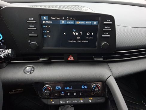 New 2026 Hyundai Elantra SEL Sport Premium FWD image 9