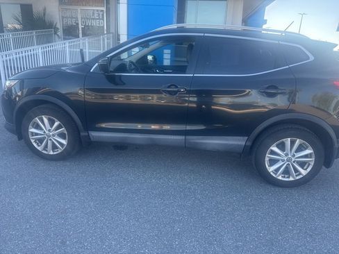 Used 2019 Nissan Rogue Sport SV w/ Technology Package image 8