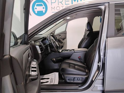 Used 2024 Nissan Rogue SV w/ SV Premium Package AWD/4WD image 52