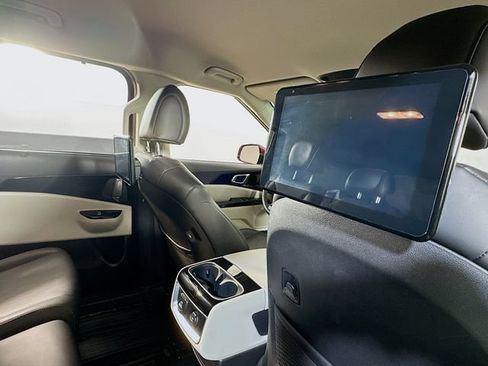 Used 2023 Kia Carnival SX FWD image 23