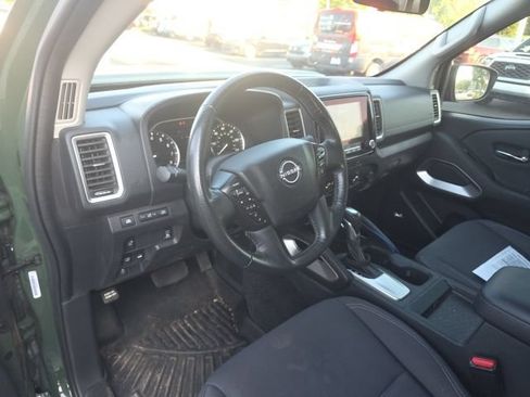 Used 2024 Nissan Frontier SV w/ SV Convenience Package AWD/4WD image 13