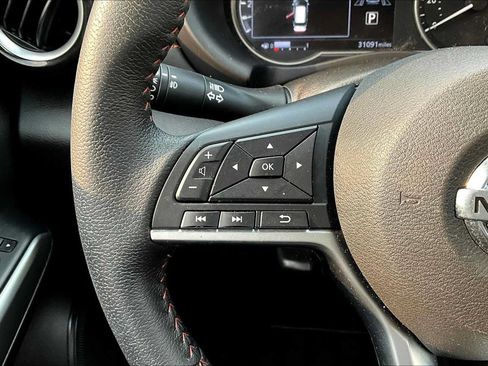 Used 2020 Nissan Kicks SR FWD image 22