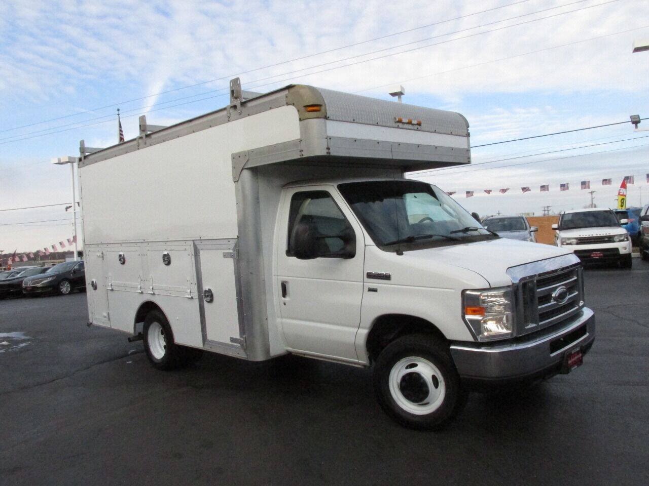 Used 2012 Ford E-350 and Econoline 350 Super Duty w/ PWR Locks & Windows Group RWD image 38