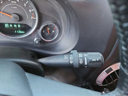 Used 2014 Jeep Wrangler Unlimited Sahara w/ Max Tow Package image 15