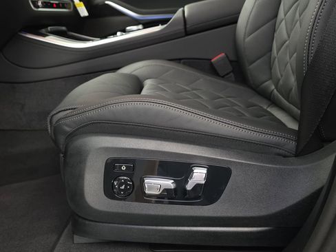 New 2026 BMW X5 xDrive50e w/ M Sport Package AWD/4WD image 28