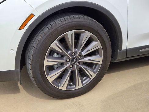Used 2022 Lincoln Corsair Reserve w/ Equipment Group 201A AWD/4WD image 16
