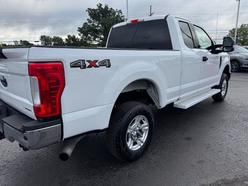 Used 2017 Ford F250 XLT AWD/4WD image 11