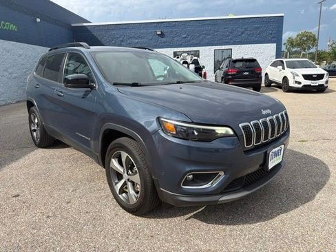 Used 2022 Jeep Cherokee Limited AWD/4WD image 7