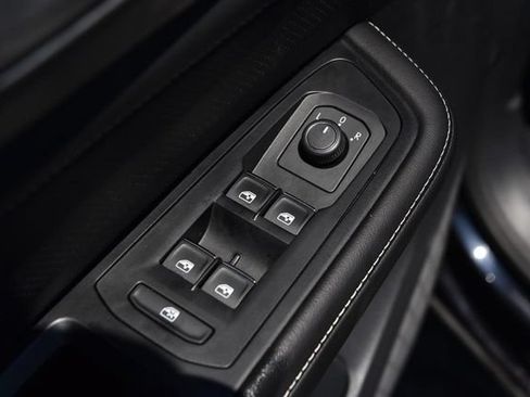 Certified 2024 Volkswagen Atlas Cross Sport SE AWD/4WD image 8