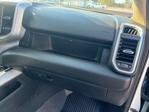 Used 2019 RAM 1500 Big Horn AWD/4WD image 25