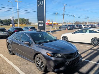 Used 2023 Toyota Camry SE w/ Convenience Package