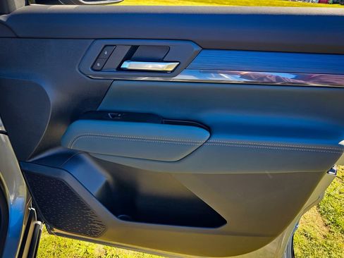 New 2026 GMC Terrain AT4 w/ Convenience Package III image 44