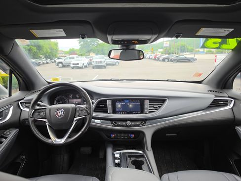 Used 2023 Buick Enclave Essence w/ Experience Buick Package AWD/4WD image 16