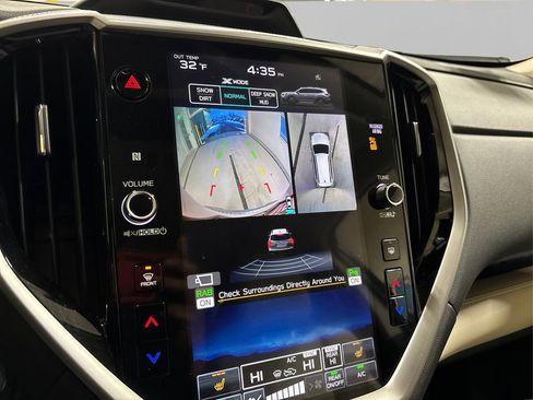 Used 2024 Subaru Ascent Limited w/ Technology Package image 46