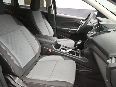 Used 2019 Ford Escape SE image 28