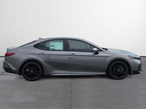 New 2026 Toyota Camry SE FWD image 6