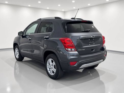 Used 2017 Chevrolet Trax LT w/ Driver Confidence Package AWD/4WD image 3