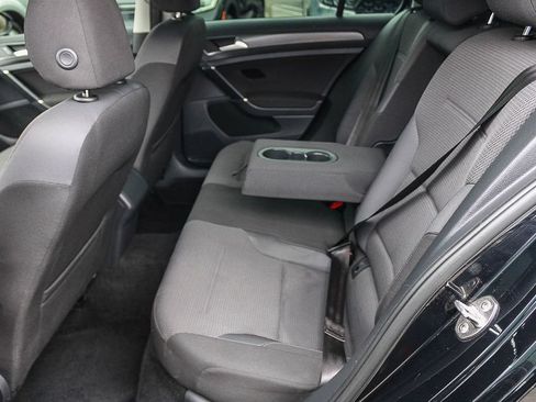 Used 2019 Volkswagen Golf 4-Door FWD image 18