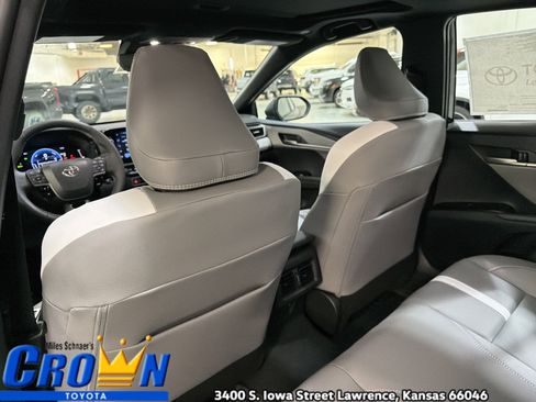 New 2026 Toyota Camry SE AWD/4WD image 19