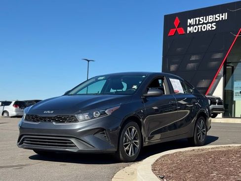 Used 2024 Kia Forte LXS image 7