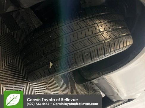 Used 2017 Ford Escape SE w/ SE Cold Weather Package image 28