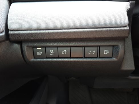 Used 2025 Toyota Camry LE w/ Convenience Package FWD image 17