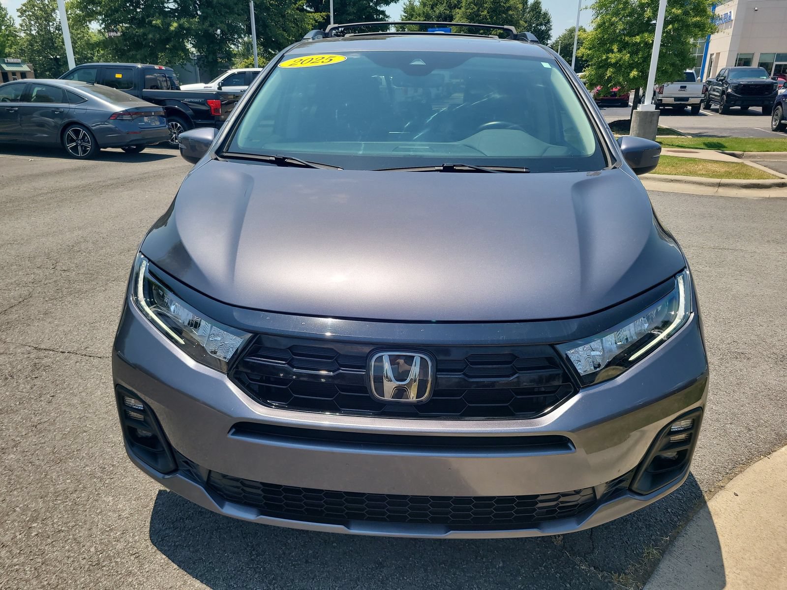 Used 2025 Honda Odyssey Touring image 8