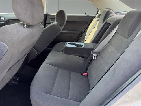 Used 2007 Ford Fusion SE image 9
