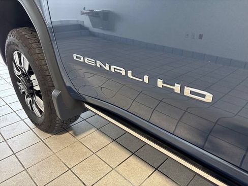 Used 2026 GMC Sierra 2500 Denali w/ Denali Reserve Package AWD/4WD image 7