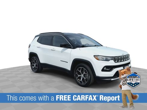 Used 2024 Jeep Compass Limited AWD/4WD image 2