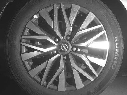 Used 2025 Nissan Altima 2.5 SV image 12