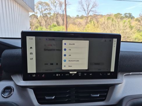 Used 2025 Ford Explorer Active image 35