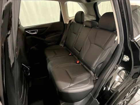 Used 2019 Subaru Forester Limited AWD/4WD image 15