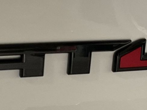 Used 2024 GMC Sierra 1500 AT4 w/ Technology Package AWD/4WD image 8