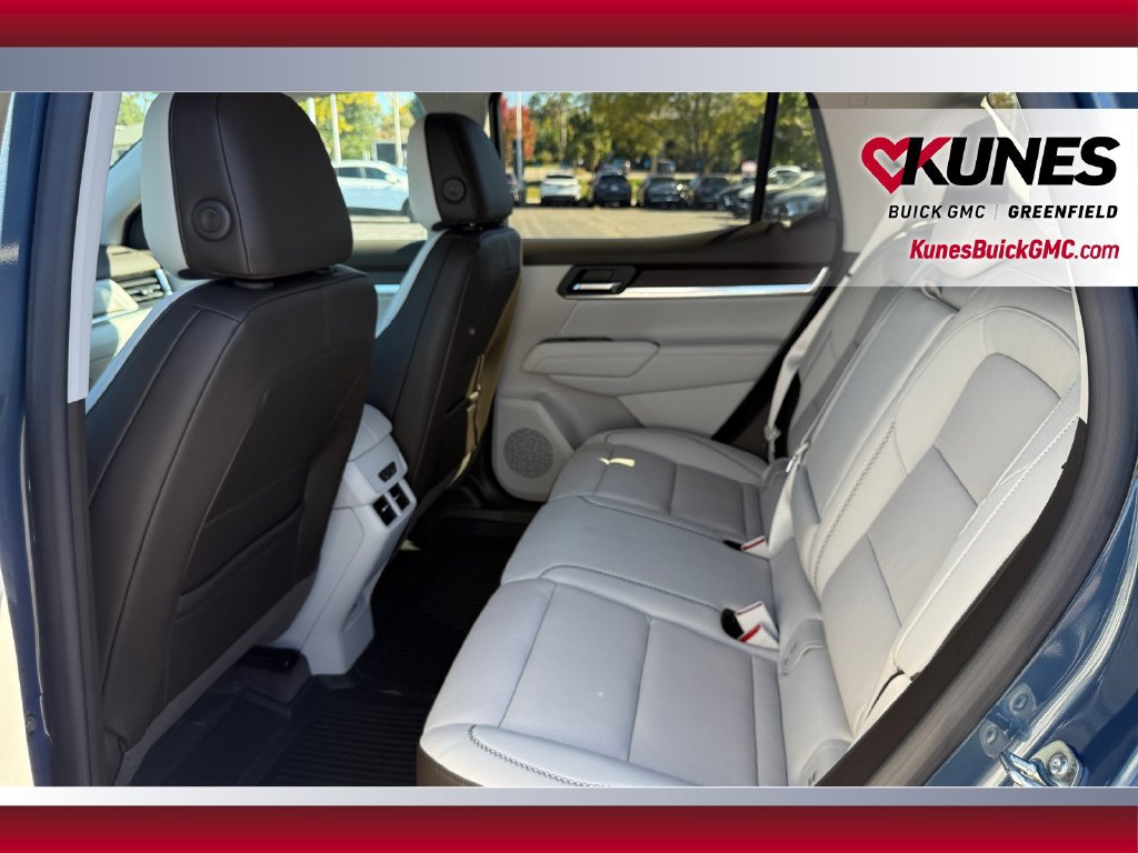 New 2027 GMC Terrain Denali w/ LPO, Floor Liner Package AWD/4WD image 34