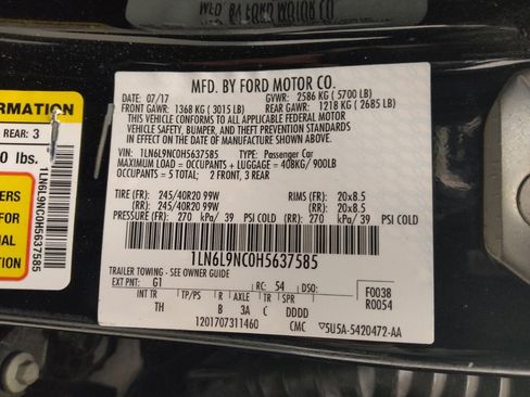 Used 2017 Lincoln Continental Reserve w/ Rear-seat Package image 33