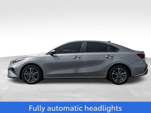 Used 2024 Kia Forte LXS w/ LXS Technology Package FWD image 4