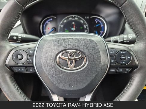 Used 2022 Toyota RAV4 XSE AWD/4WD image 12