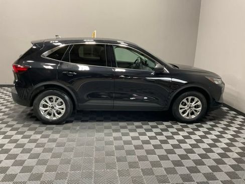 Used 2023 Ford Escape Active AWD/4WD image 7