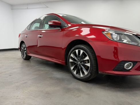 Used 2019 Nissan Sentra SR w/ Premium Package (SR) FWD image 15