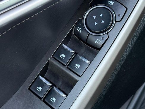 Certified 2023 Ford Explorer XLT image 22