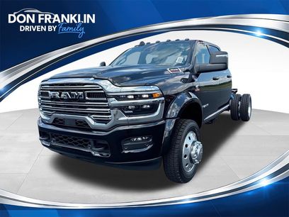 New 2026 RAM 4500 4x4 Crew Cab DRW w/ Laramie Trim Package