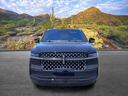 Used 2025 Lincoln Navigator Black Label AWD/4WD image 5