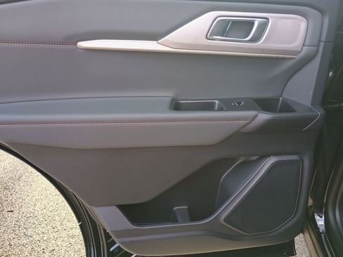 New 2026 Ford Explorer Active image 16